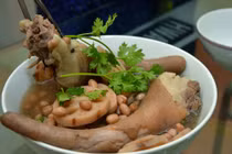 Tăng sinh lực cho cả nam và nữ bằng món đuôi lợn 