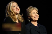 Bài học dạy con thành tài của bà Hillary Clinton
