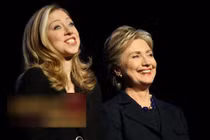 Bài học dạy con thành tài của bà Hillary Clinton