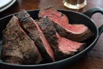 Khiếp hồn nhà hàng phục vụ...món thịt người