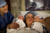 Xúc động ca sinh đôi của 1 cặp đồng tính