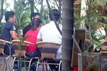 Bắt quả tang thương lái Trung Quốc mua thanh long chui