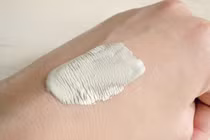 Trị mụn bằng 6 loại mặt nạ đất sét được tín nhiệm nhất