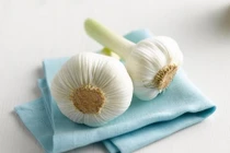 8 cách trị mụn cấp tốc đón Tết