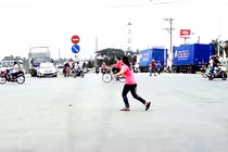 Lần đầu tiên người đi bộ bị khởi tố ở TP HCM