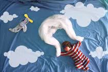 Bộ ảnh giấc mơ của bé hút hồn người xem