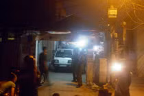 Rúng động: Vợ chồng gục trên vũng máu trong nhà khóa cửa