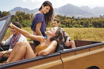 Bí quyết giữ da không bắt nắng, tươi sáng trong ngày hè