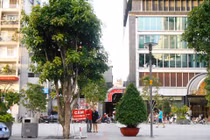 Công an nói gì về clip bắt cô gái chơi Kiss Cam?