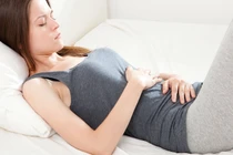 6 dấu hiệu kinh nguyệt cảnh báo bạn có thể vô sinh