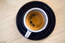 Tiết lộ lượng cà phê mỗi ngày giúp quý ông yêu khỏe