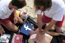 Tràn ngập ảnh chế Facebook và Instagram hôm nay gặp sự cố