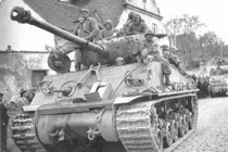 Ngạc nhiên chiếc xe tăng sống dai nhất Chiến tranh Thế giới thứ 2