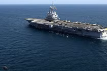 Tàu sân bay Pháp đã quay lại biển lớn, TSB Nga vẫn im hơi