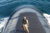 Đặt chân lên tàu ngầm hạt nhân mới nhất của Hải quân Mỹ