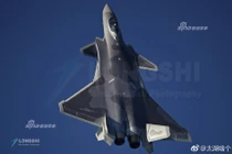 J-20 tung cánh mở màn Triển lãm Hàng không Quốc tế Chu Hải