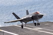 Va chạm nhỏ tiêm kích F-35 khiến Mỹ mất trắng 2 triệu USD 