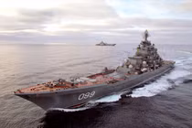 Soi độ nguy hiểm tàu chiến hạt nhân Nga vừa vào biển Barents