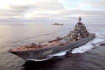 Soi độ nguy hiểm tàu chiến hạt nhân Nga vừa vào biển Barents