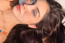 Mỹ nhân Brazil sở hữu đôi mắt đẹp ma mị, đốn tim dân mạng