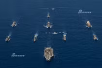 Hải quân Mỹ tập trận cực khủng ở Guam, điều cả B-52 ra yểm trợ