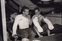 Lạ lẫm không khí đón Giáng sinh trên chiến trường trong CTTG 2