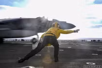 Ngạc nhiên lai lịch chiến đấu cơ "không thể thay thế" của TQLC Mỹ