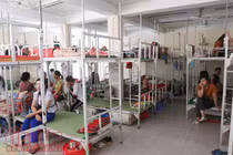  Cận cảnh khu nhà trọ bệnh viện Việt Đức chỉ 15 nghìn đồng/ngày