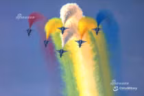 Choáng ngợp với màn trình diễn đầy màu sắc của dàn J-10 Trung Quốc