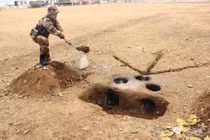 Ngạc nhiên cái "bếp Hoàng Cầm" của binh sĩ Trung Quốc