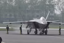 J-20 xuất hiện ở căn cứ quân sự Mỹ và sự thật bất ngờ