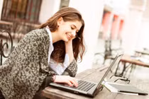 10 cách “hư hỏng” để trở nên quyến rũ trong mắt chàng