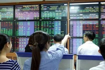 2 cổ đông vi phạm về công bố giao dịch chứng khoán bị xử phạt