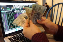 Hơn 116.000 tỷ đồng "bơm" vào nền kinh tế từ thị trường chứng khoán