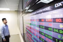 Biên độ giao động ngày đầu tiên của cổ phiếu chuyển sang HNX là 10%