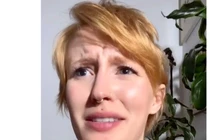 Làm xét nghiệm ADN, cô gái phát hiện sốc về gia đình hiện tại