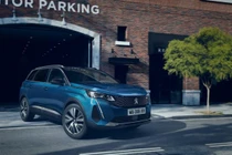 Bộ đôi SUV Peugeot 3008 và 5008 chốt giá từ 782 triệu đồng tại Anh
