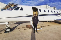 Cuộc sống đáng mơ ước của những đứa trẻ giàu nhất nước Anh