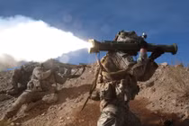 Cách lính bộ binh hạ gục "cua đồng" của đối phương trên chiến trường