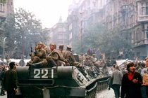 Bao nhiêu lính dù Liên Xô đã âm thầm nhảy dù tràn ngập Praha? [P2]