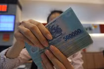 Gửi tiền vào ngân hàng nào để được hưởng lãi suất cao nhất tháng 11?