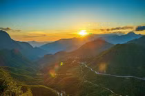 “Lịm tim” với cung đường hiểm trở, mộng mơ của đèo Ngang