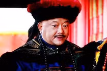 Lộng hành trong triều, Hoà Thân vẫn phải thất kinh vì một chữ gì? 