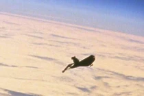 Nóng: Vệ tinh người ngoài hành tinh theo dõi chúng ta từ thời tiền sử?