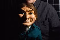 Sự thật ngỡ ngàng về "búp bê quỷ" nổi tiếng nhất thế giới 