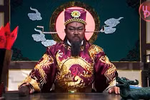 Mặc áo thêu "hình rồng" như vua, vì sao Bao Công không bị "trảm"? 