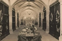 Bí mật ít biết bên trong hầm mộ 200 tuổi của Hoàng gia Anh 