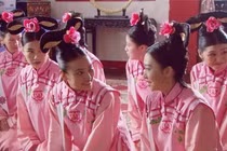 Tại sao cung nữ thời xưa tranh nhau “rửa lỗ rồng” cho hoàng đế?