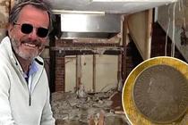 Dọn quán rượu cũ, bất ngờ phát hiện kho báu khủng bị lãng quên