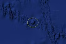 Sự thật về UFO giữa đại dương được phát hiện qua Google Earth